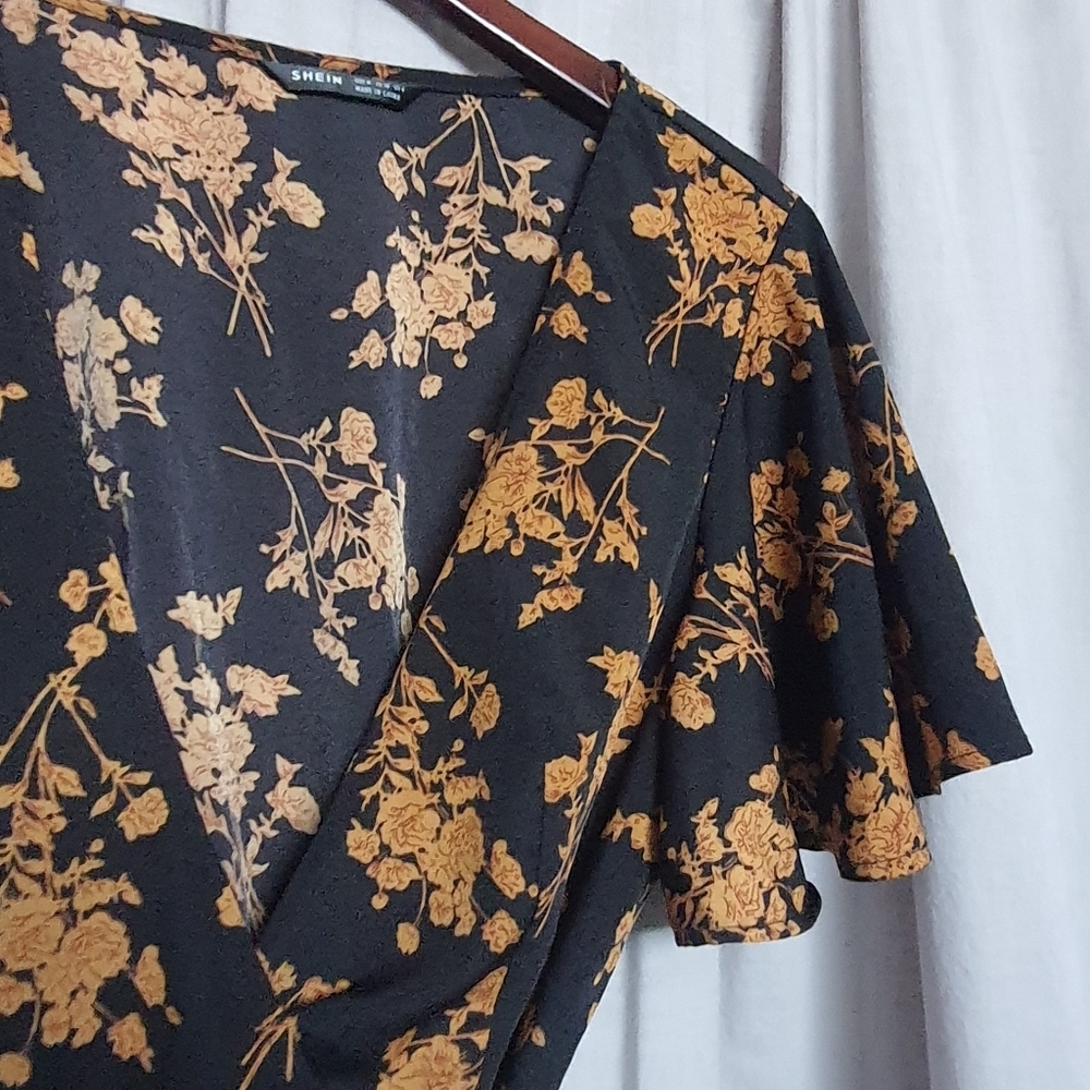 Floral Wrap Dress in Black and Golden Orange Size M - Picture 3 of 10